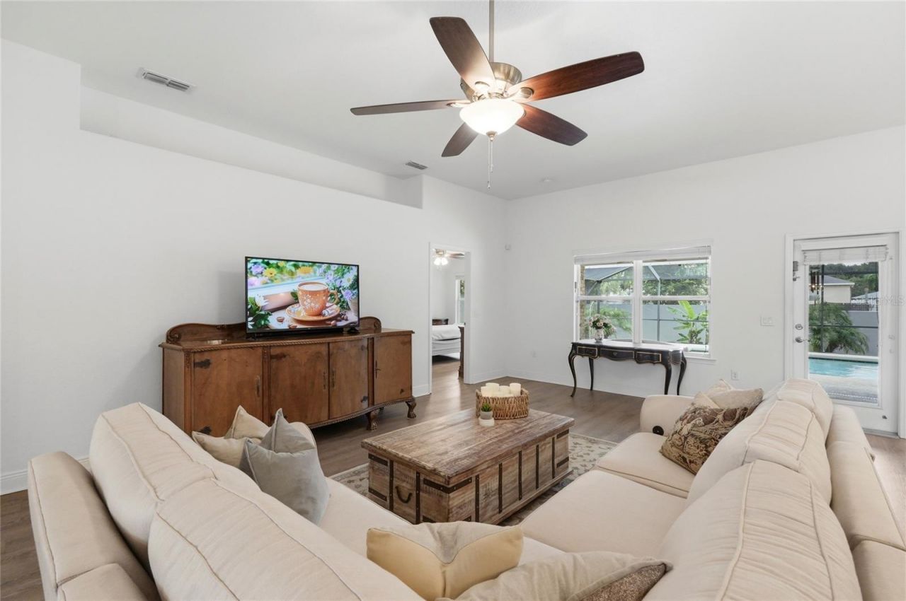 1676 Doves View Circle, Auburndale, FL 33823 Photo