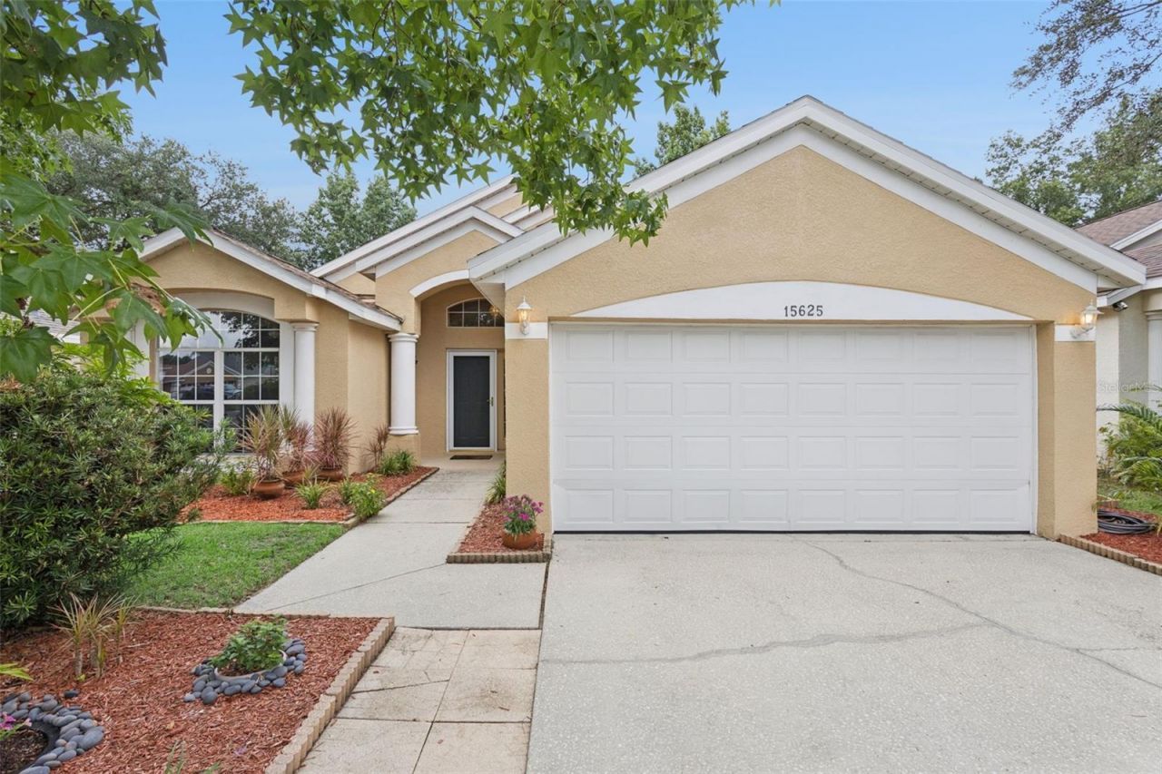 15625 Autumn Glen Avenue, Clermont, FL 34714 Main Photo