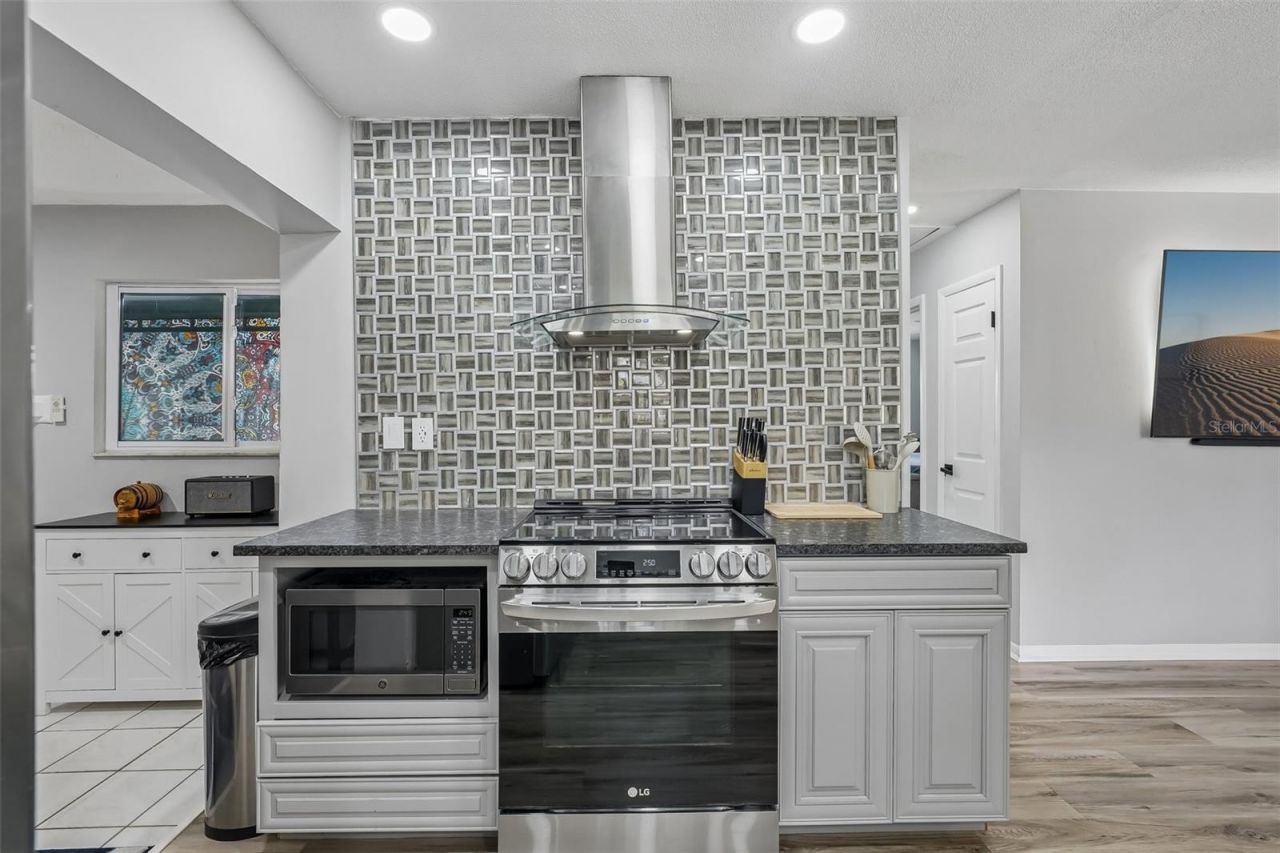 5043 14th Avenue N, Saint Petersburg, FL 33710 Photo