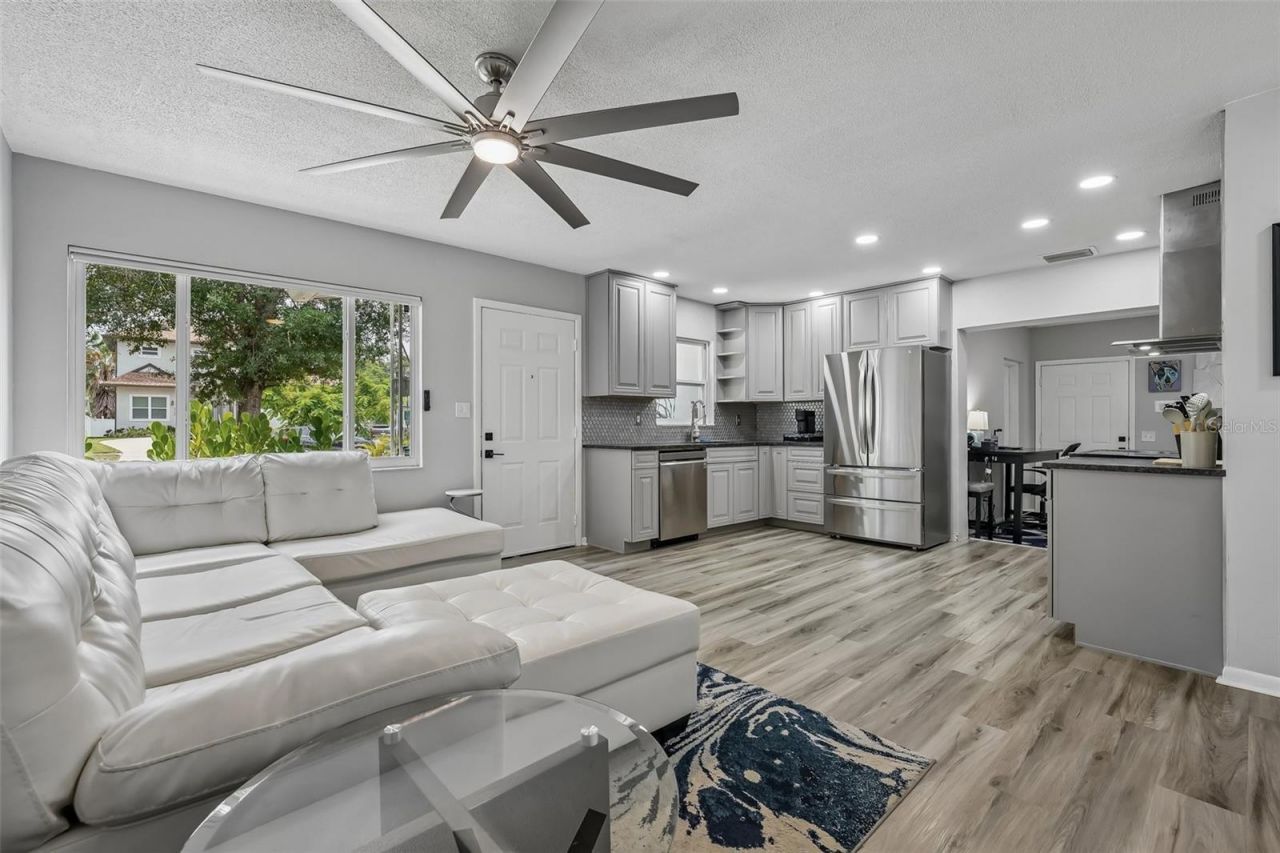 5043 14th Avenue N, Saint Petersburg, FL 33710 Photo