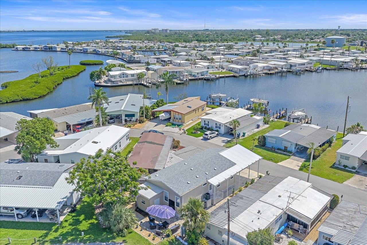203 Bimini Drive, Palmetto, FL 34221 Photo