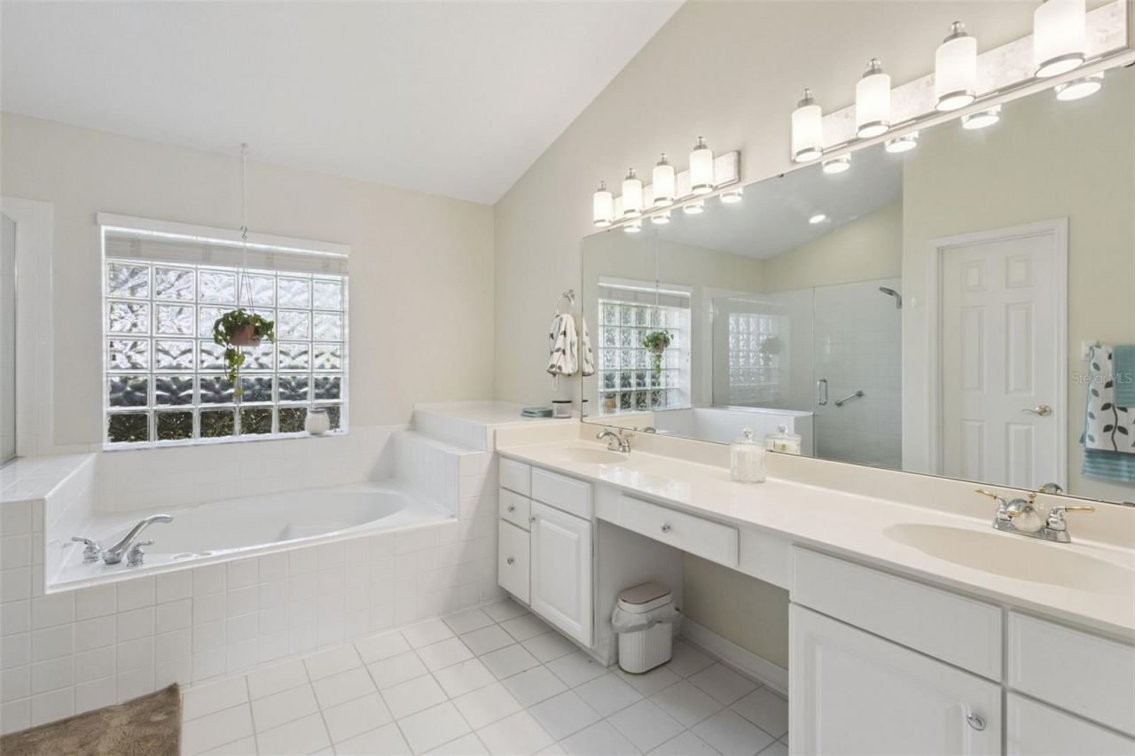 14313 Roxshire Drive, Orlando, FL 32837 Photo