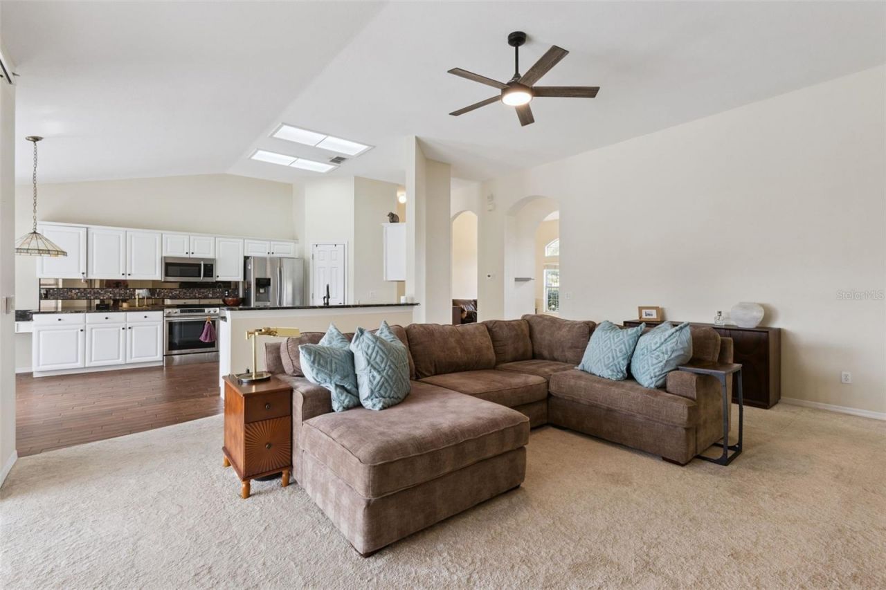 14313 Roxshire Drive, Orlando, FL 32837 Photo