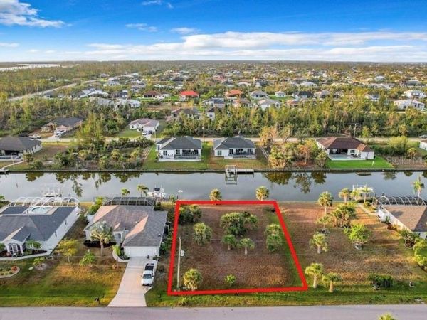 15914 VISCOUNT CIRCLE , PORT CHARLOTTE, FL 33981
