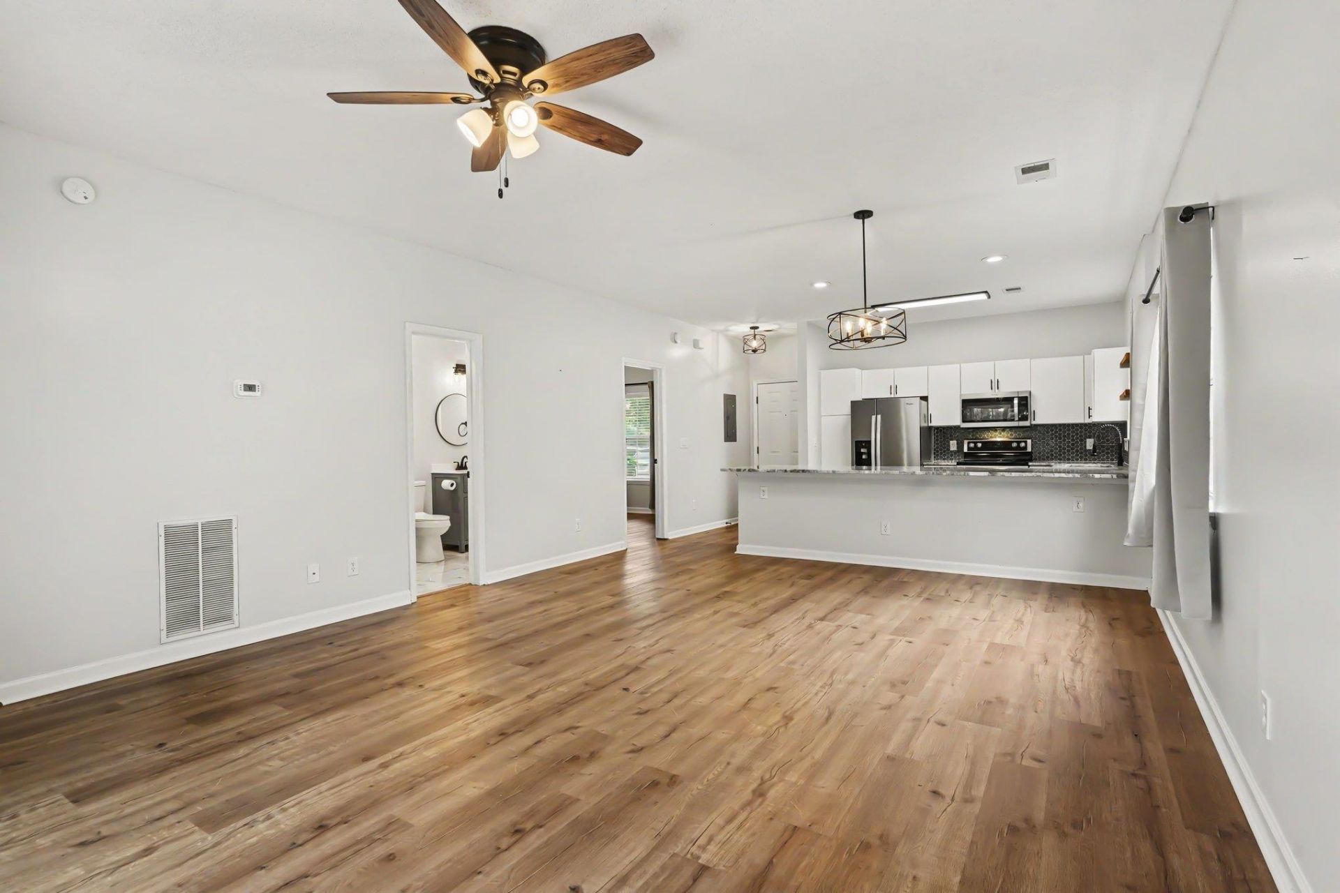 3919 Gladiola Ct. Photo 5