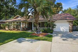 8133 N Ridgebrook Drive photo 4
