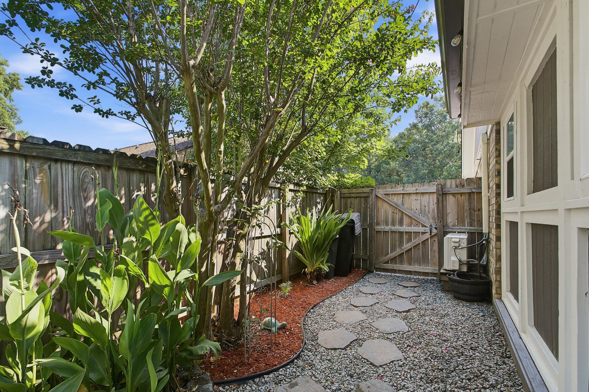 8133 N Ridgebrook Drive Photo 38