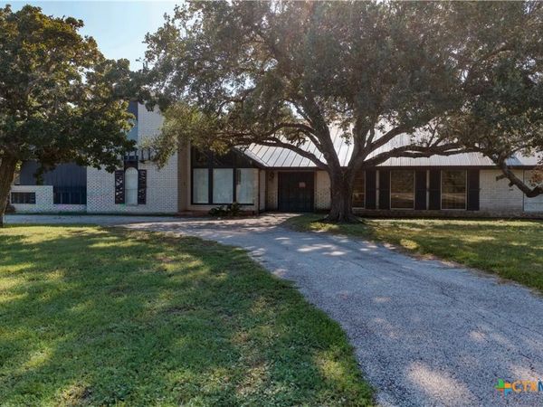 292 Fm 136 , Woodsboro, TX 78393