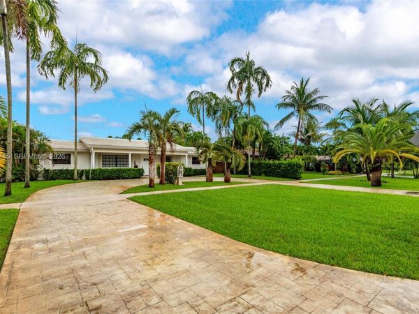 5013 Arthur St, Hollywood, FL 33021
