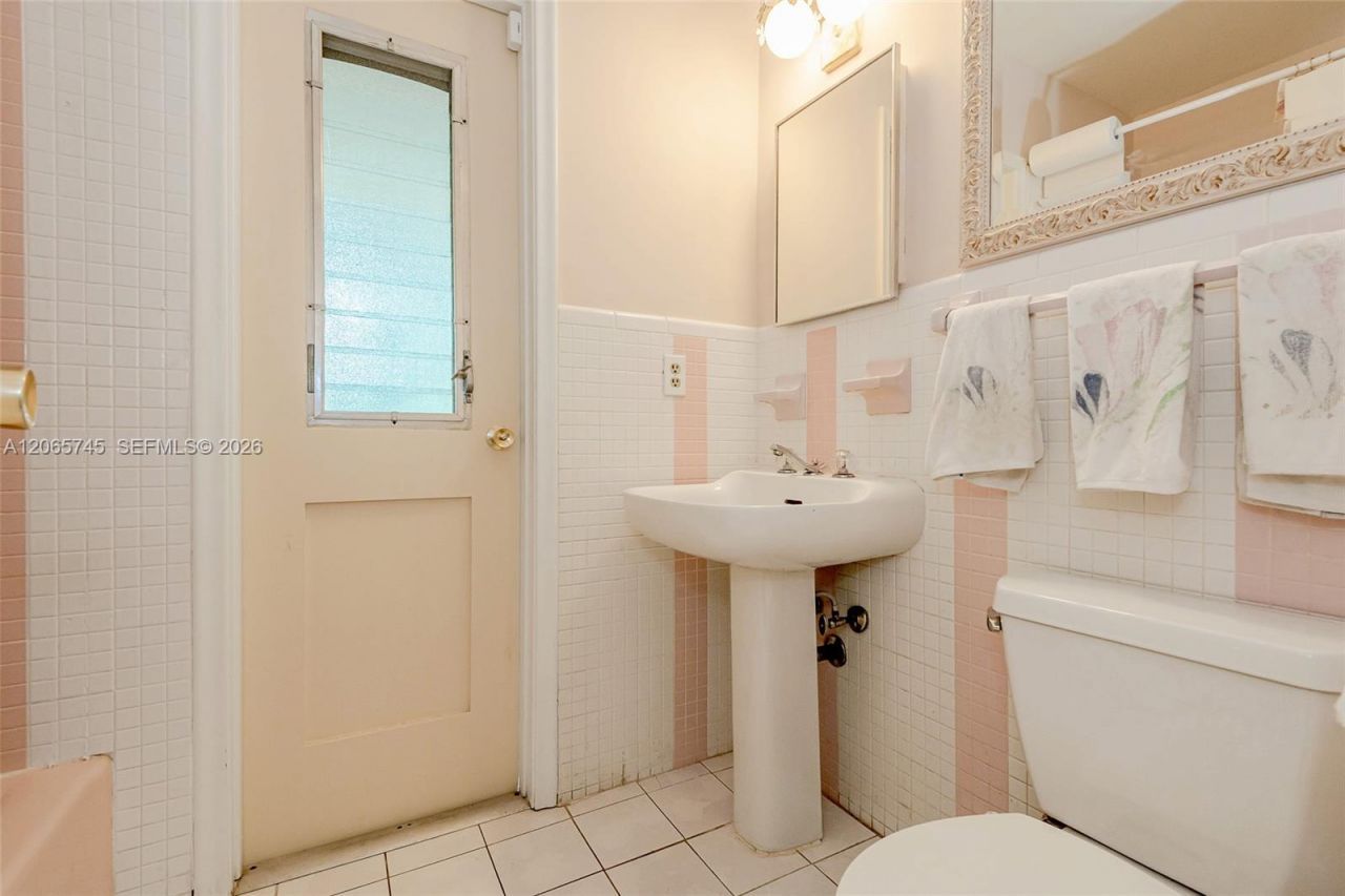 5013 Arthur St, Hollywood, FL 33021 Photo