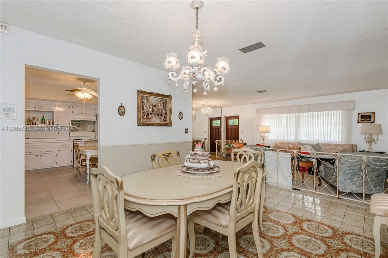 5013 Arthur St, Hollywood, FL 33021 Photo