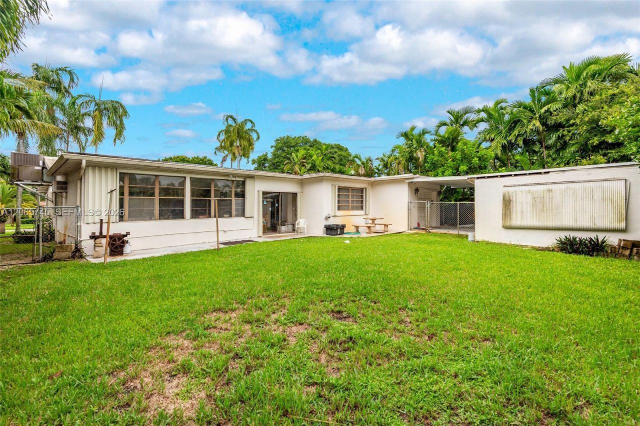 5013 Arthur St, Hollywood, FL 33021 Photo