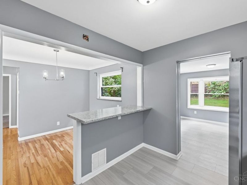 1464 Dordine Lane, North College Hill, OH 45231 Photo 12