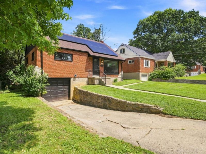 1464 Dordine Lane, North College Hill, OH 45231 Photo 2