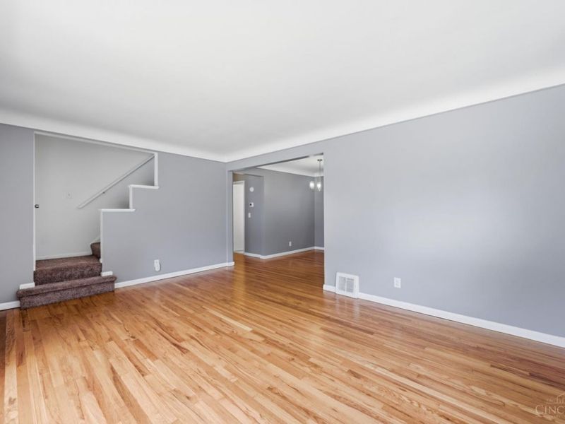 1464 Dordine Lane, North College Hill, OH 45231 Photo 5