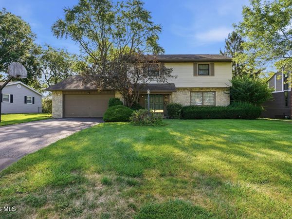 2415 Sweetwater Road , Findlay, OH 45840