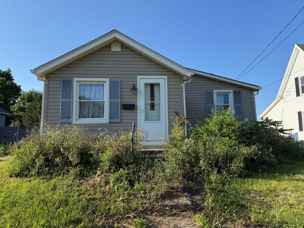 318 W 9th Street , Marysville, OH 43040