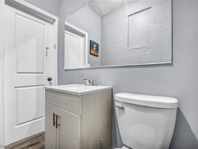 6808 Clark Avenue, Cleveland, OH 44102 Photo 18