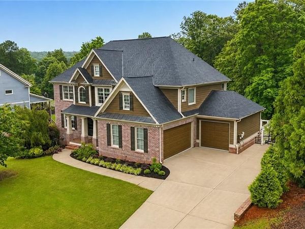 62 Applewood Lane, Acworth, GA 30101