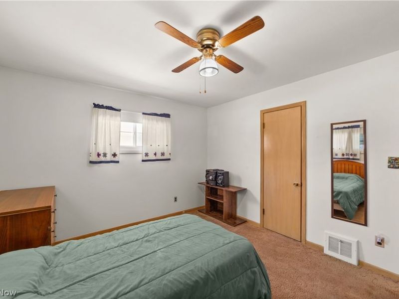 4677 Southwood Drive, Brooklyn, OH 44144 Photo 16