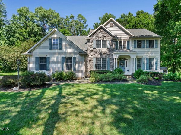 19 Nadler Road, Clifton Park, NY 12065