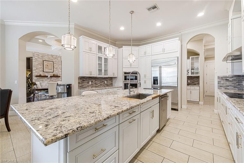 6871 Lakewood Isle Dr , Fort Myers, FL 33908 Photo