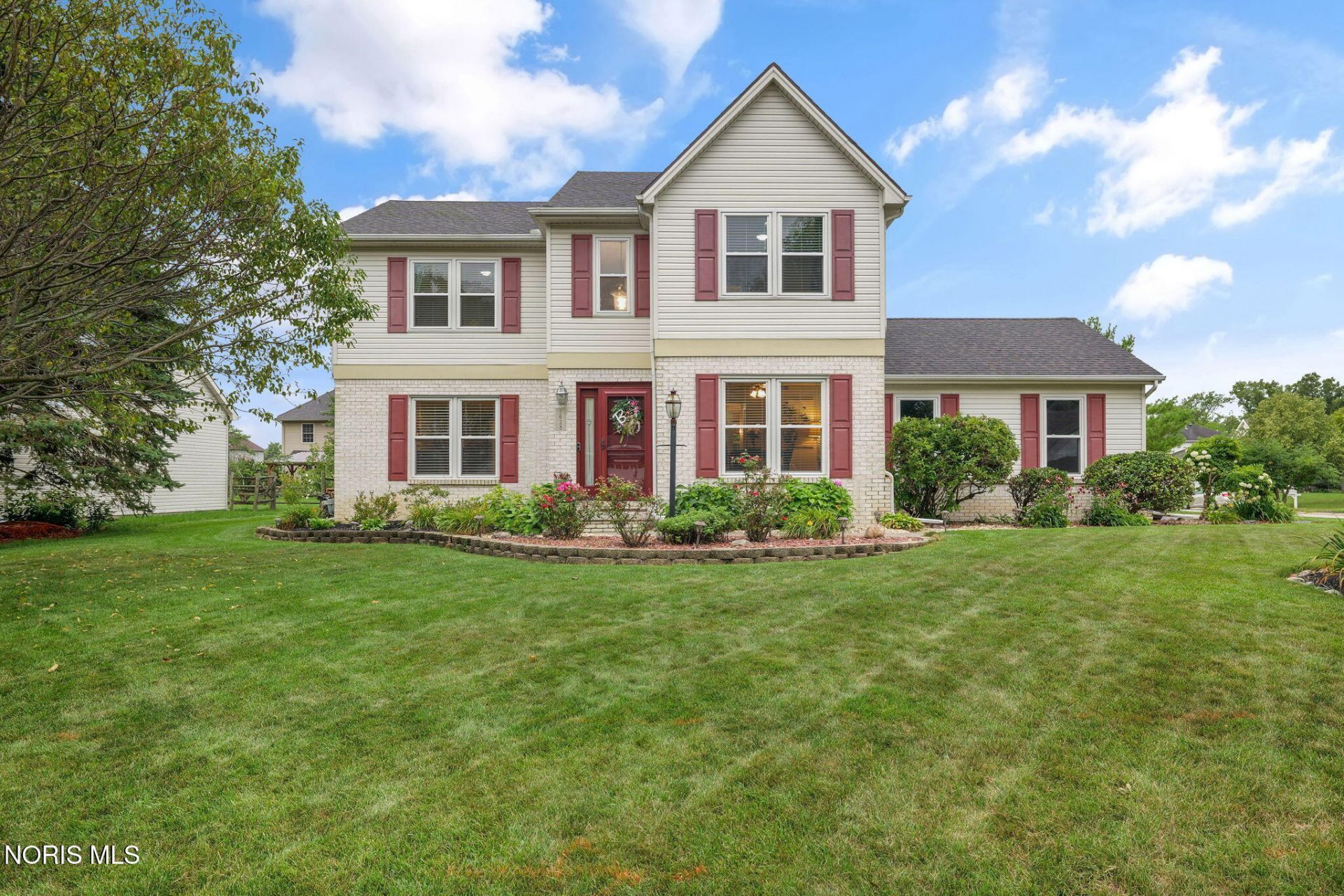 1628 Ridge Cross Road, Perrysburg, OH 43551 Main Photo