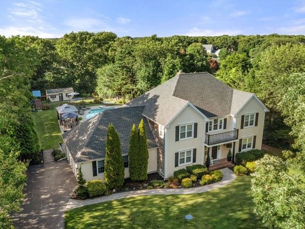 9 Fieldwood Drive, Bourne, MA 02562