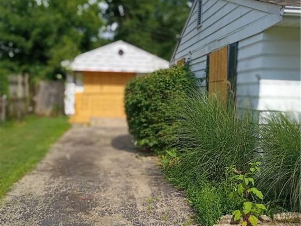 2159 Mountview Circle, Dayton, OH 45414