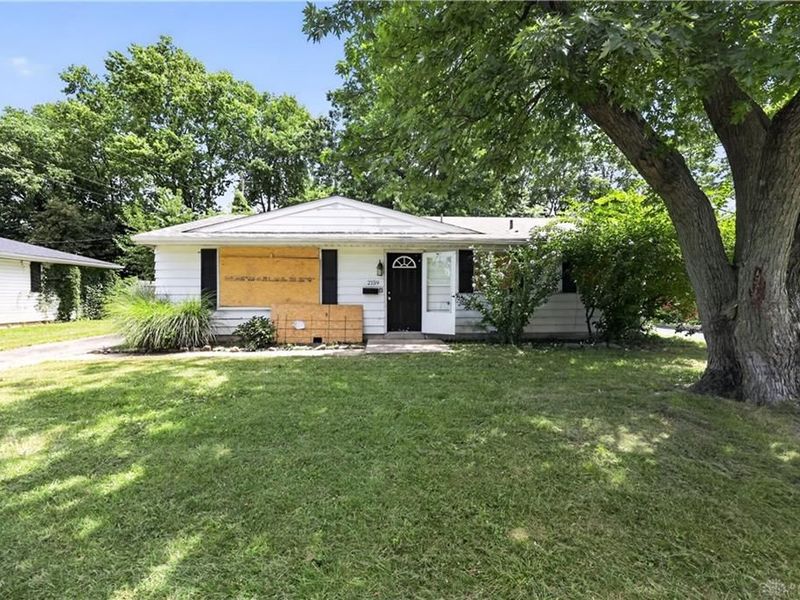 2159 Mountview Circle, Dayton, OH 45414 Photo 2