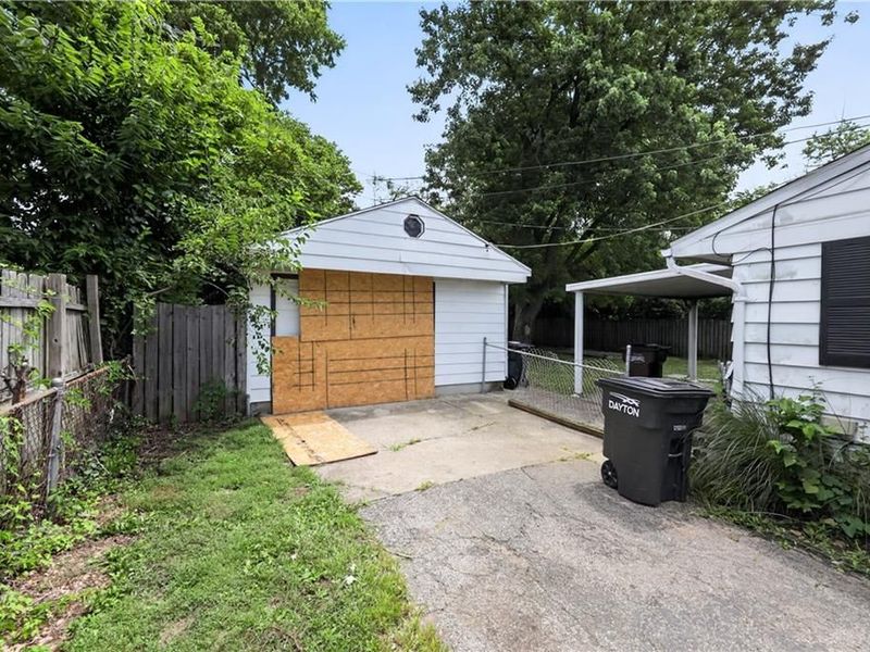 2159 Mountview Circle, Dayton, OH 45414 Photo 4