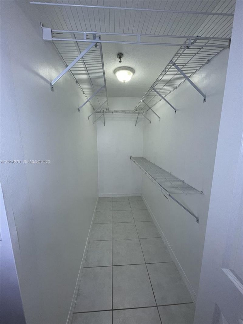 905 NW 82nd Ave, Unit 111-B, Miami, FL 33126 Photo