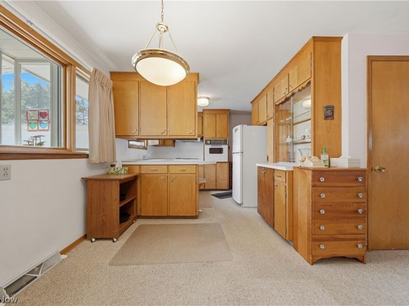 3304 Beverly Avenue NE, Canton, OH 44714 Photo 11