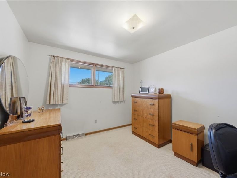 3304 Beverly Avenue NE, Canton, OH 44714 Photo 14