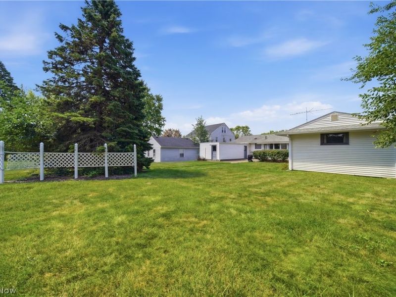 3304 Beverly Avenue NE, Canton, OH 44714 Photo 37