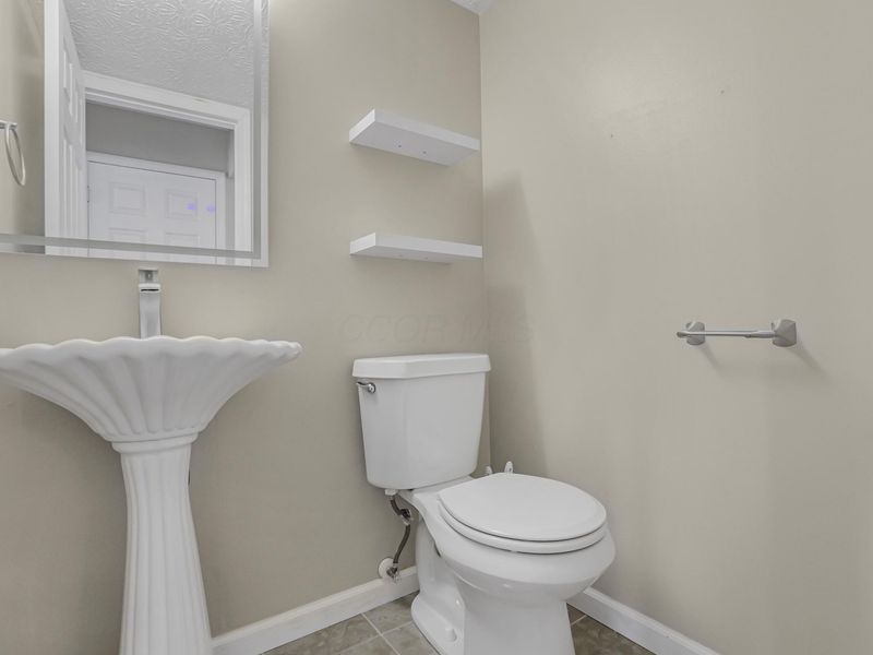 1406 Meeks Meadow Drive , Columbus, OH 43223 Photo 21