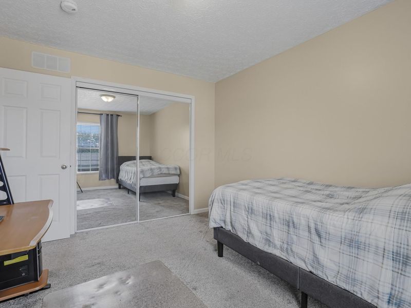 1406 Meeks Meadow Drive , Columbus, OH 43223 Photo 22