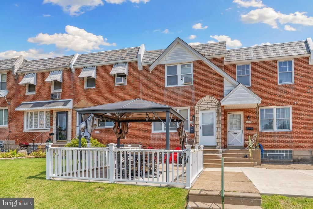 555 Devereaux Avenue, Philadelphia, PA 19111 Main Photo