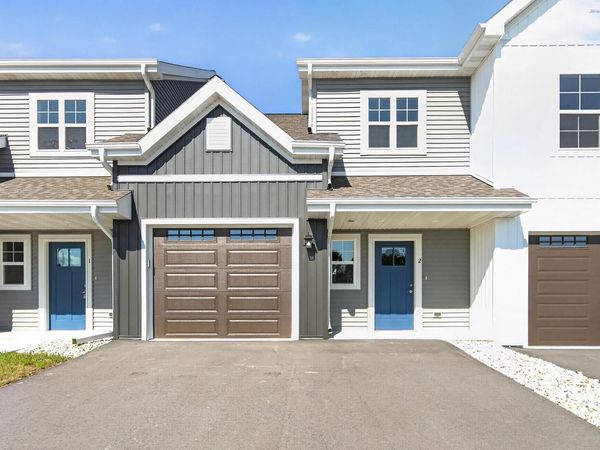 1675 Reigle DRIVE, Unit 2, Kewaskum, WI 53040