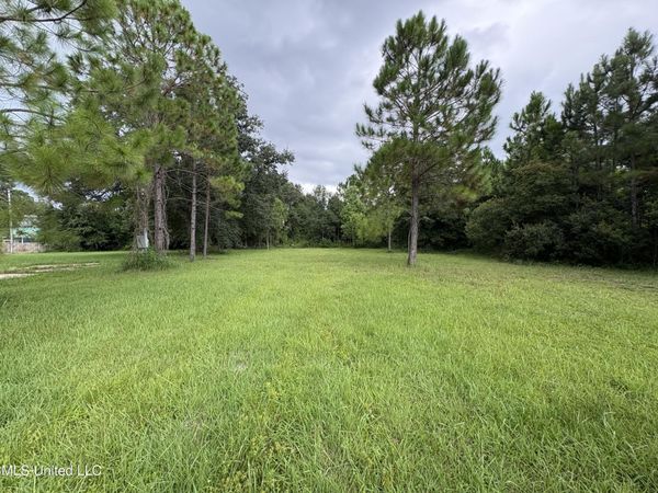 560 Cedar Avenue, Pass Christian, MS 39571