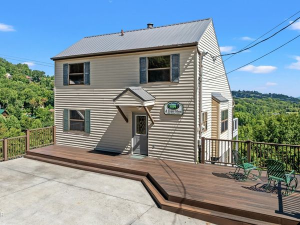 1839 Zurich Court , Gatlinburg, TN 37738