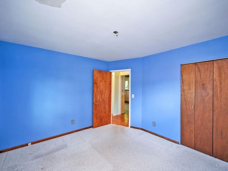 1051 Roxie Lane, Cincinnati, OH 45224 Photo 24
