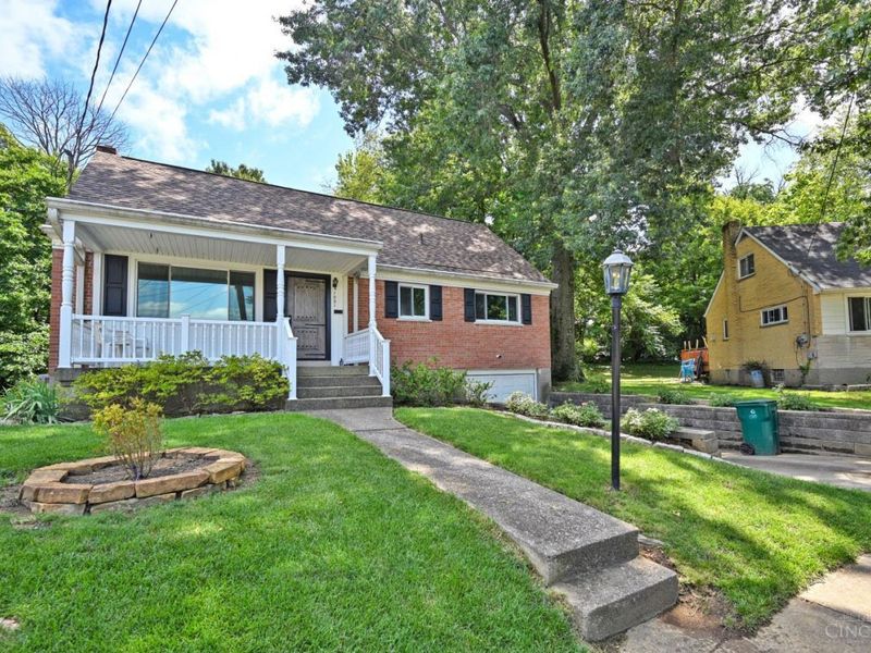 1051 Roxie Lane, Cincinnati, OH 45224 Photo 3