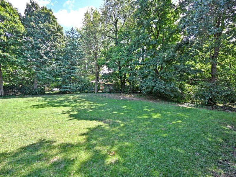 1051 Roxie Lane, Cincinnati, OH 45224 Photo 38