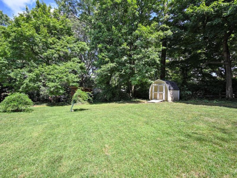 1051 Roxie Lane, Cincinnati, OH 45224 Photo 42