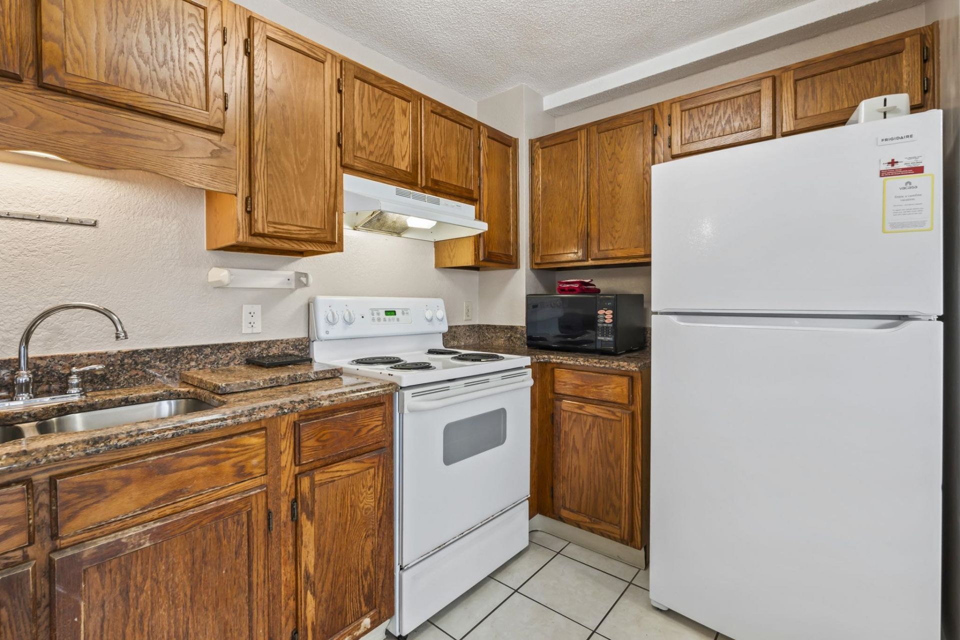 5905 S Kings Hwy. Photo 20