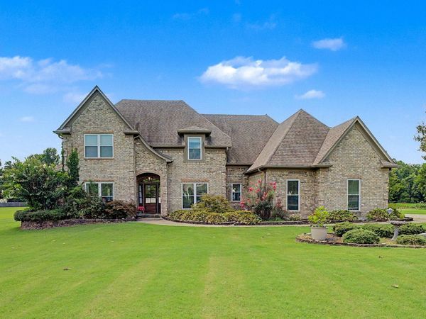 475 CROOKED CREEK DR, Oakland, TN 38060