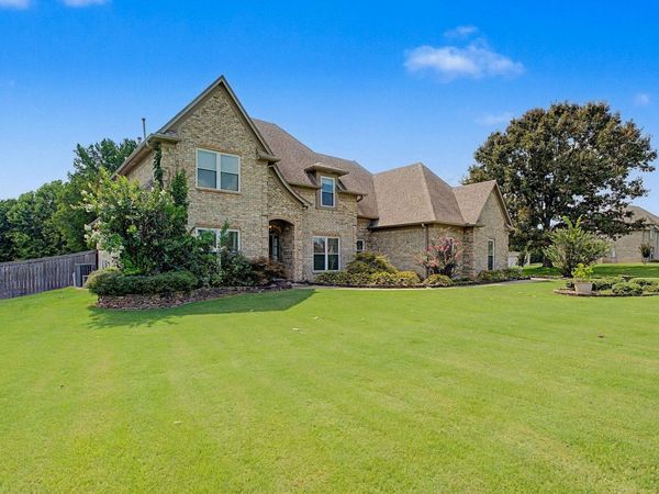 475 CROOKED CREEK DR, Oakland, TN 38060
