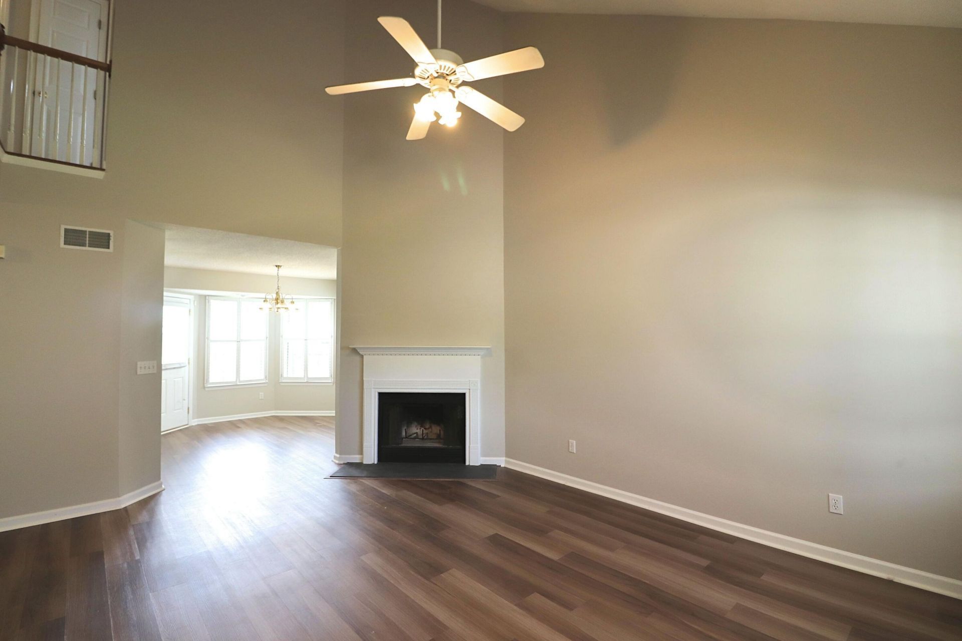 294 Hastings Drive Photo 13