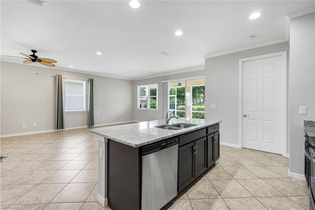 2899 Sunset Pointe Cir , Cape Coral, FL 33914 Photo